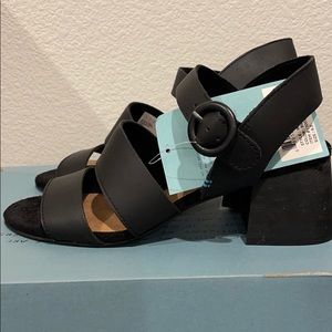 Toms Grace Sandal